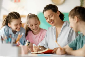 Por uma escola humanizada e empática: reflexões sobre acolhimento, cuidado e resiliência no ambiente escolar 