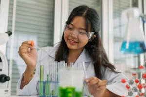 Do descarte à descoberta: a ressignificação do “lixo” no ensino de Química