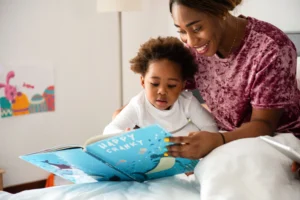 Dia das Mães na escola: homenagens e atividades criativas para acolher todas as formas de cuidado 